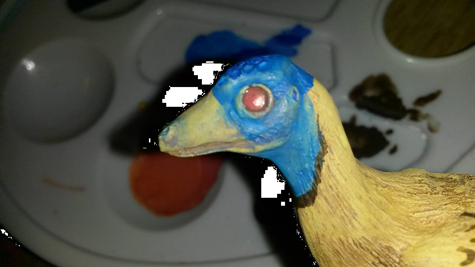 Detallando los ojos.